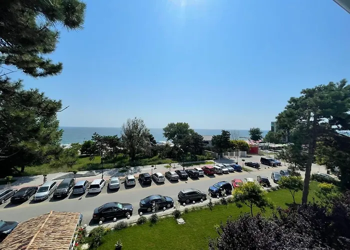 Minerva Отель 2*